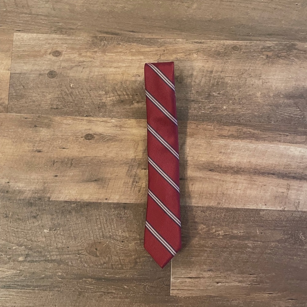 Classic Maroon Necktie